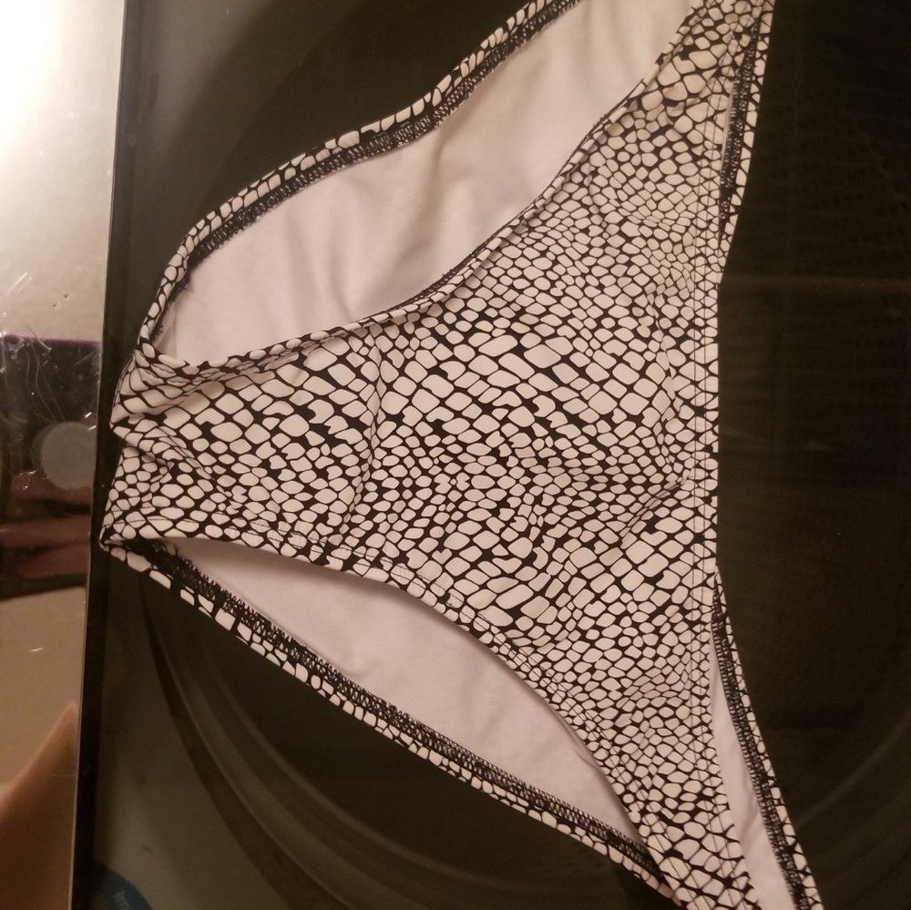 Victoria's secret bikini bottom snake print